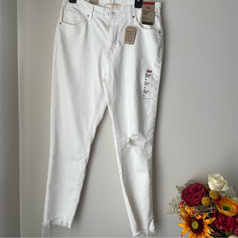 Levi’s 721 High Rise Skinny Ankle White Jeans Size 12